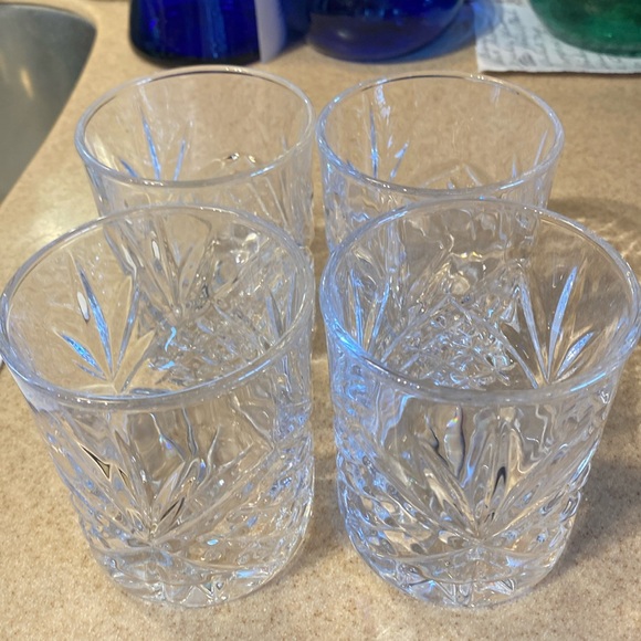 Godinger shannon Other - Vintage Godinger Shannon crystal whiskey glasses. 4 10 oz glasses. Like new